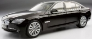 BMW . Long Black 1/18