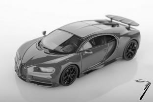 Bugatti Chiron Sport gris carbone/liseret rouge Italien Sport gris carbone/liseret rouge Italien 1/43