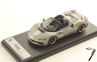 Ferrari 296 Speciale A Grigio Squalo avec bande blanche Speciale A Grigio Squalo avec bande blanche 1/43