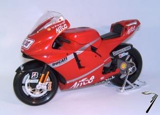 Ducati Moto GP  1/10