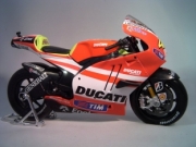 Ducati Desmosedici  1/10