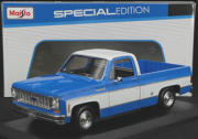 Chevrolet . Cheyenne Super bleu et blanc 1/18