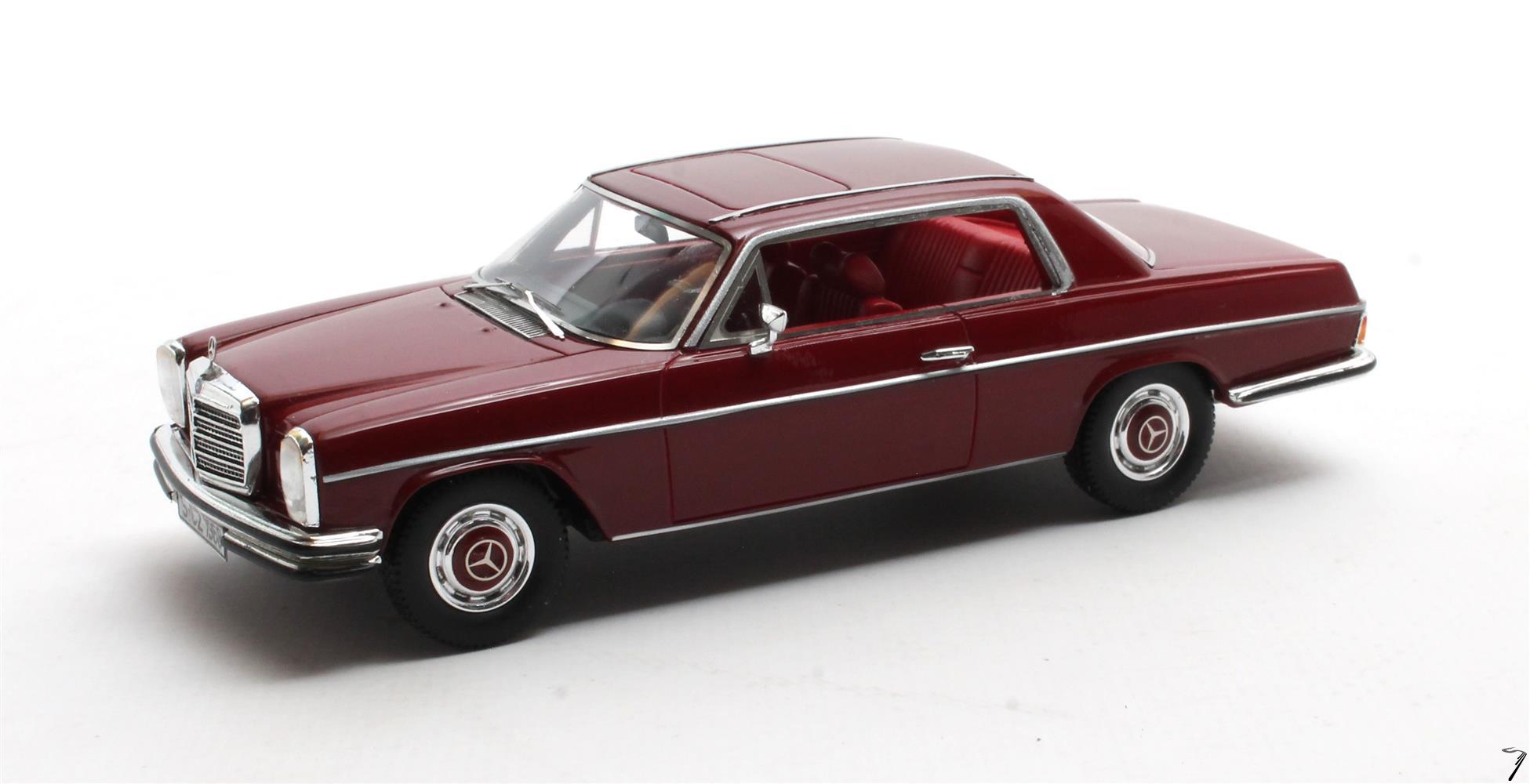 Mercedes . C Rouge - Edition limit�e � 100 exemplaires 1/43