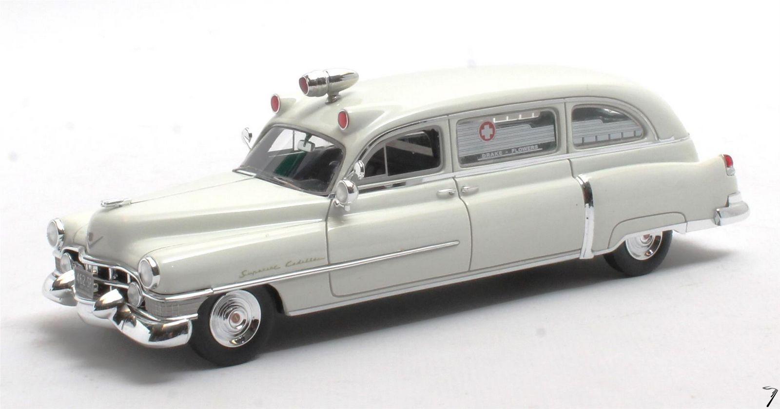 Cadillac . Ambulance Blanche 1/43