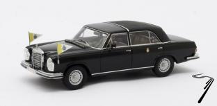 Mercedes . / 4 MKII ferm DHC by Tickford - noire 1/43