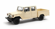 Toyota . 45 Landcruiser crew Cab - CrèmeX300 Vert British Racing - Edition limitée à 100 pièces 1/43