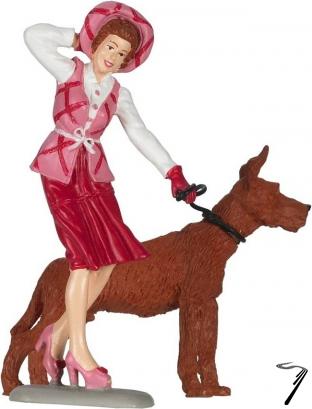 Divers Emily avec chien rose/marron Emily avec chien rose/marron 1/24