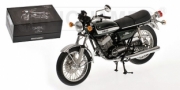 Yamaha RD350 vert m&eacute;tallis&eacute;  1/12