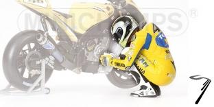 Yamaha Figurine assis Moto GP   1/12