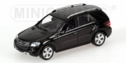 Mercedes . Benz M-Class noir 1/43