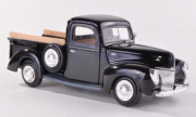 Ford . pickup black 1/24