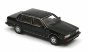 Volvo . GLE noire int&eacute;rieur rouge 1/43