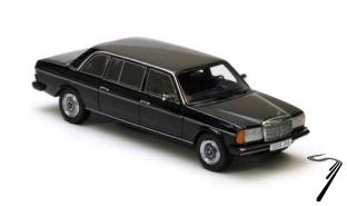 Mercedes . D large (V123) noir - vitres lgrement gondolles 1/43