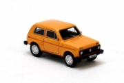 Lada . Niva orange 1/87