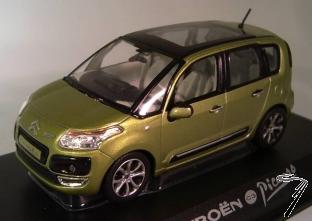Citroen . Picasso yellow 1/43