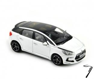 Citroen . blanche 1/43