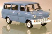 Ford . Bleu Ciel 1/43