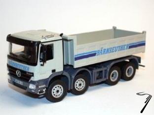 Mercedes . Benne 4 essieux 1/50