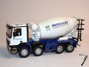 Mercedes . 4 Essieux b�tonneuse 1/50