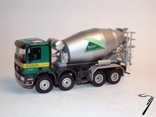 Mercedes . 4 Essieux b�tonneuse 1/50