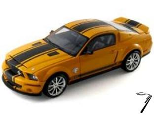 Shelby GT500 Super Snake 427 orange avec bandes noires  GT500 Super Snake 427 orange avec bandes noires 1/18