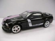 Shelby Mustang CS6 noir/argent CS6 noir/argent 1/18