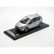 Renault . gris 1/43