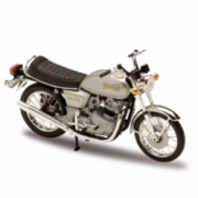 Norton Commando 1/18