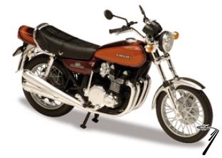 Kawasaki 84042 - Z900  1/18