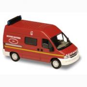 Peugeot . 21015- Vans of Fireman 1/43