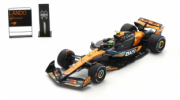 Mac Laren MCL39 - 3eme GP Abu Dhabi - Champion du Monde - Avec pitboard et diorama donuts  1/43