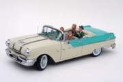 Pontiac . cabriolet - Lucille Ball - blanche/verte 1/18