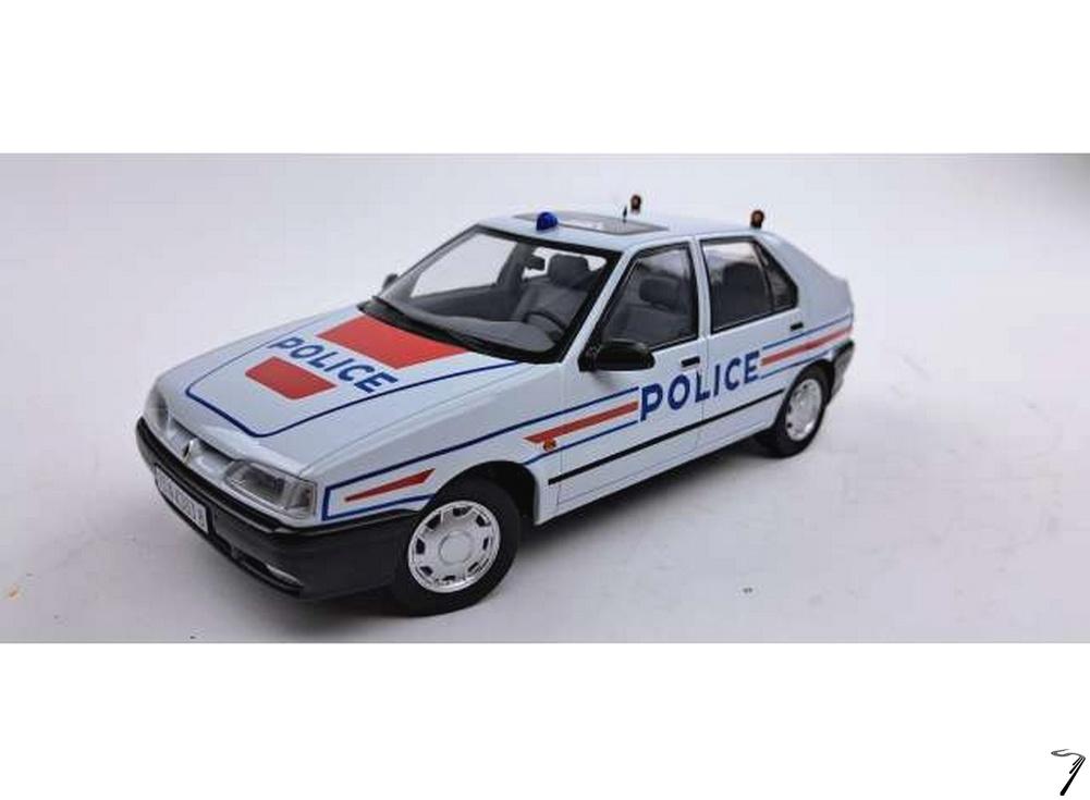 Renault . Police 1/18