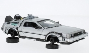 De Lorean . Back to the futur II - version volante 1/24