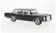 Mercedes . Noire 1/24