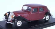 Citroen . 11CV bordeaux 1/43