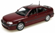 Renault . Biturbo Baccara rouge 1/43