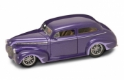 Chevy . violet 1/18