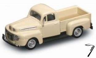 Ford . pick up cream 1/43