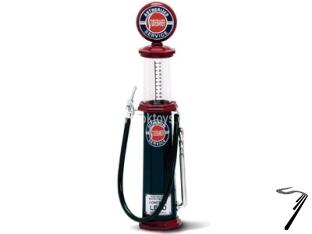 Divers Gas Pump Studebacker Gas Pump Studebacker 1/18