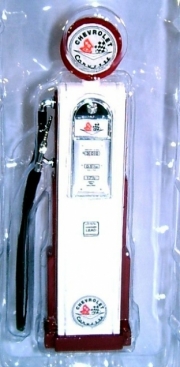Divers Gas Pump Corvette Gas Pump Corvette 1/18