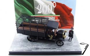 Fiat . BL 200° anniversaire Carabinieri + 2 figurines 1/43