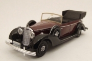 Mercedes . Marron 1/43