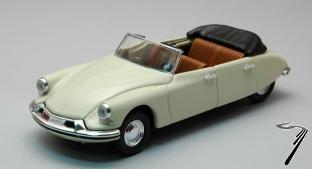 Citroen . Reutter blanc 1/43