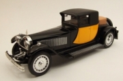 Bugatti . 41 coup&eacute; Napoleon yellow and black 1/43