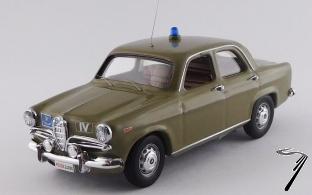 Alfa Romeo . Police - muse de Rome 1/43