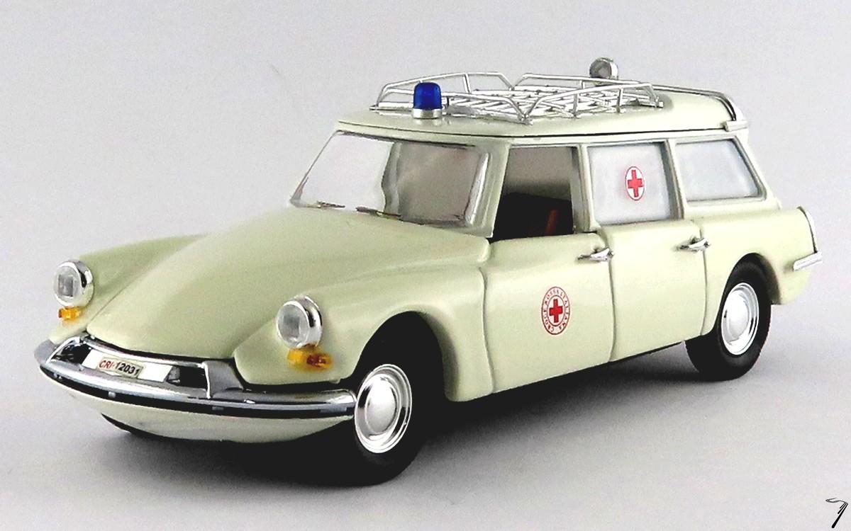 Citroen . 19 Break - Croix rouge Italienne - Vert clair 1/43