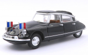 Citroen . 19 - Voiture présidentielle  1/43