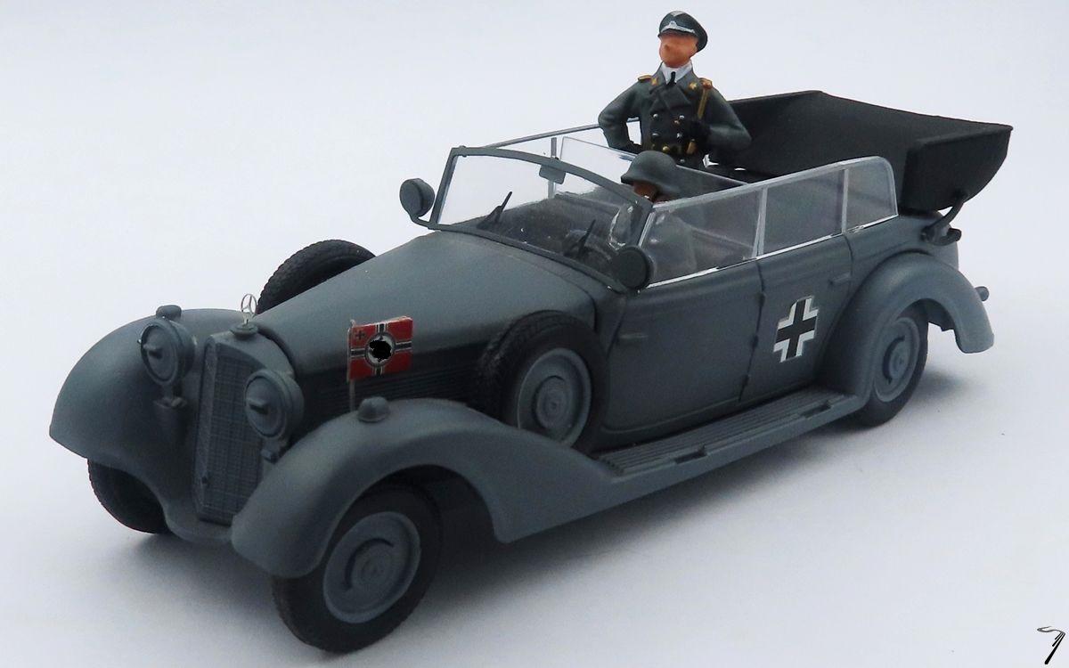 Mercedes . K Wehrmacht avec officier et chauffeur 1/43