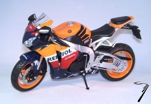 Honda CBR 1000 RR Repsol  1/12